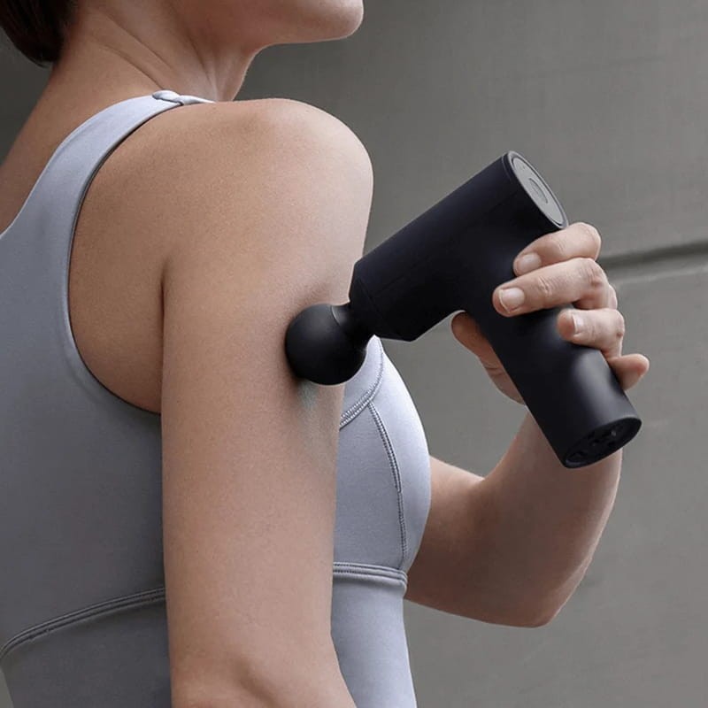 Mini pistolet de massage portable Xiaomi jusqu'à 2500 tr/min - Corps léger et compact - Détection intelligente de la pression - 3 têtes différentes incluses